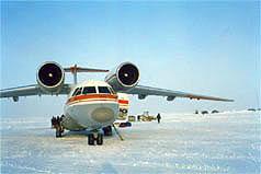 Ан-74 на ледовом аэродроме недалеко от Северного полюса